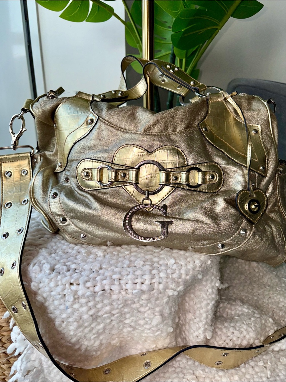 RARE Vintage Y2K GUESS Charlotte Metallic Gold Heart Satchel Bag Rhinestone G